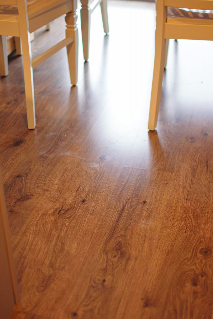 Dirty laminate floors can be tough to clean.
